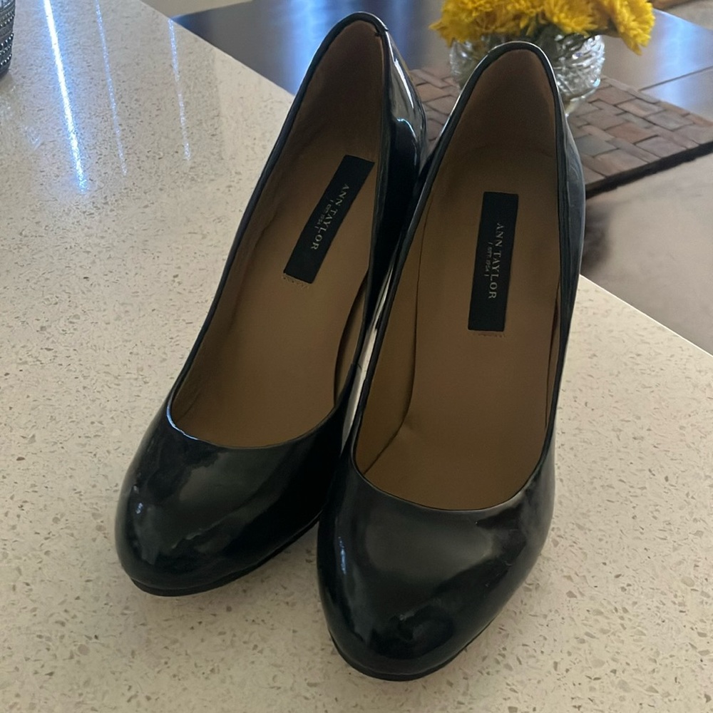 Ann Taylor Black Women's Perfect Pumps